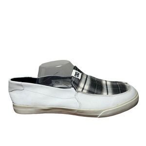 Mens DC slip on shoes size 12 white